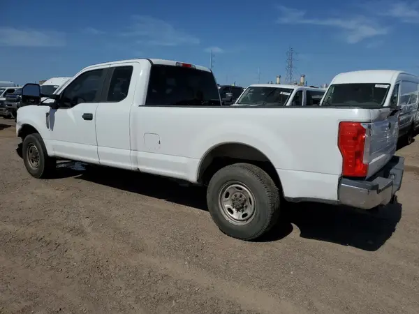 1FT7X2A63HEB53396 2017 FORD F250 - Image 2