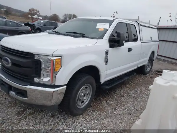 1FT7X2A64HEE06967 2017 FORD F250 - Image 2