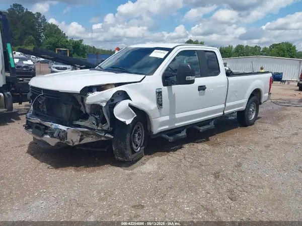 1FT7X2A64JEC38334 2018 FORD F250 - Image 2
