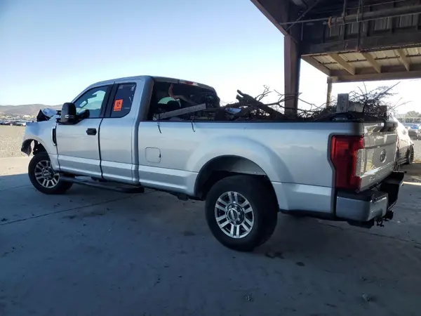 1FT7X2A65HEE33188 2017 FORD F250 - Image 2