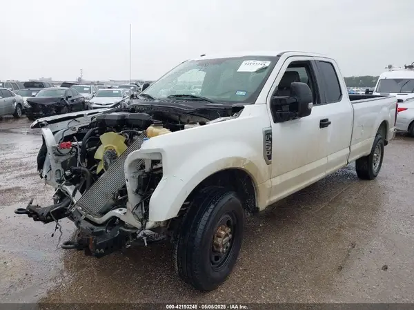1FT7X2A65HEF11825 2017 FORD F250 - Image 2