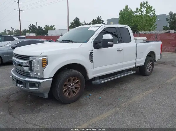 1FT7X2A65KEC46783 2019 FORD F250 - Image 2