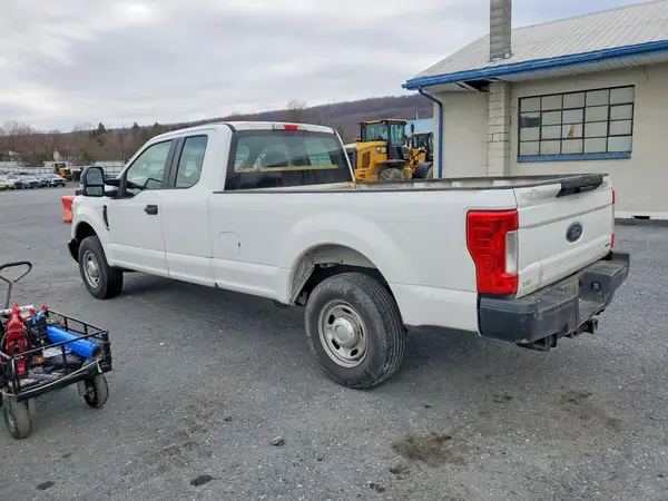 1FT7X2A67JEC11824 2018 FORD F250 - Image 2