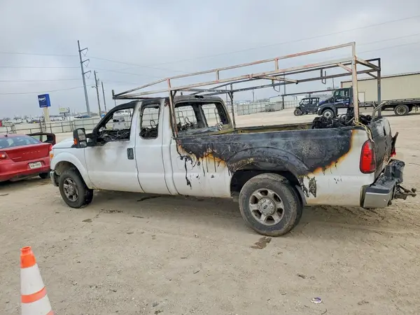1FT7X2A68GEC82135 2016 FORD F250 - Image 2