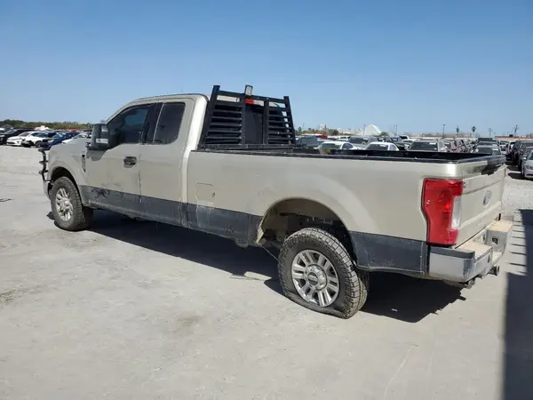 1FT7X2A68JEC47165 2018 FORD F250 - Image 2