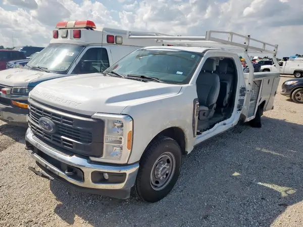 1FT7X2AA1PED91931 2023 FORD F250 - Image 2