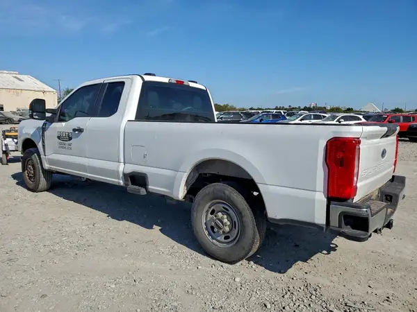 1FT7X2AA1RED13457 2024 FORD F250 - Image 2