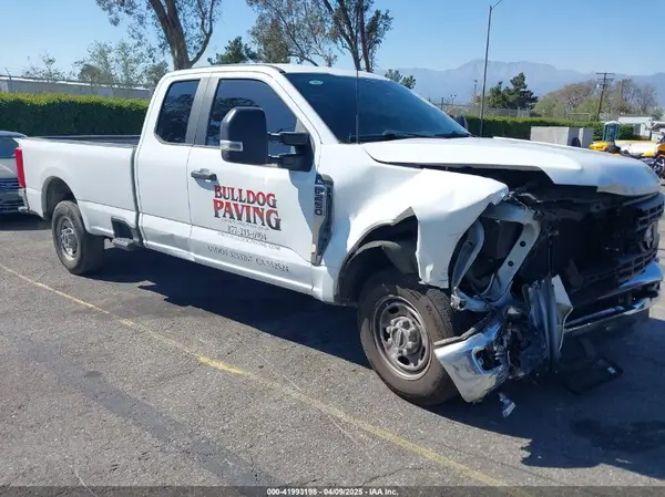 1FT7X2AA4PEC25354 2023 FORD F250 - Image 1