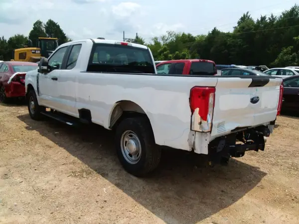 1FT7X2AA5PEE17060 2023 FORD F250 - Image 2