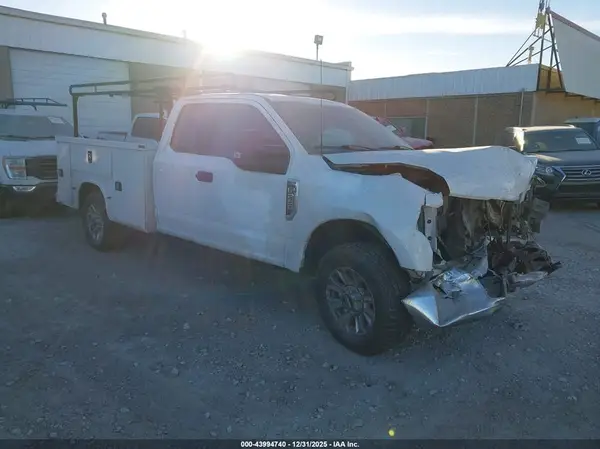 1FT7X2AN7NEE82203 2022 FORD F250 - Image 1