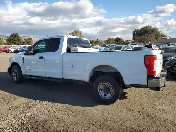 1FT7X2AT1KED39242 2019 FORD F250 - Image 2