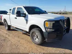 1FT7X2B60HEF18261 2017 FORD F250