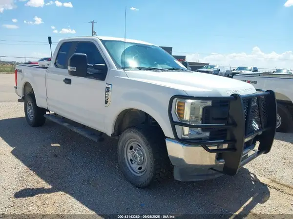 1FT7X2B60JEB92354 2018 FORD F250 - Image 1