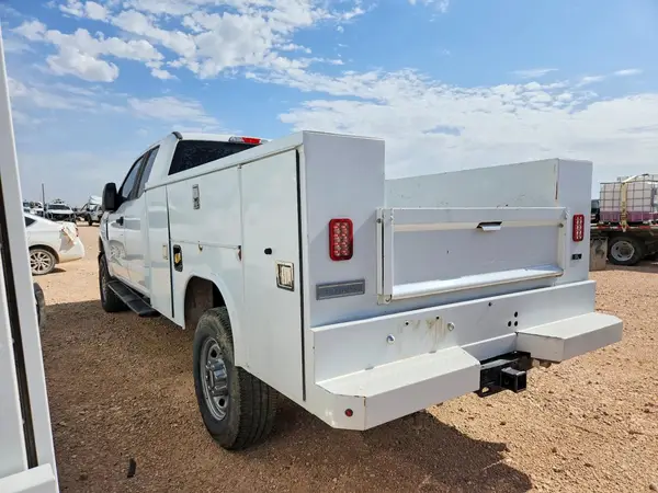 1FT7X2B60KEG41064 2019 FORD F250 - Image 2