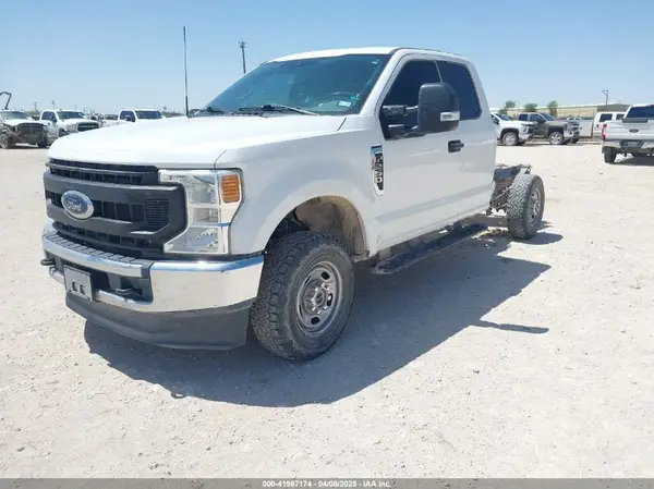 1FT7X2B60NED41979 2022 FORD F250 - Image 2