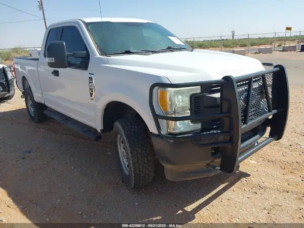 1FT7X2B61HEC10144 2017 FORD F250 - Image 1
