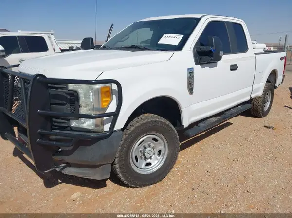 1FT7X2B61HEC10144 2017 FORD F250 - Image 2