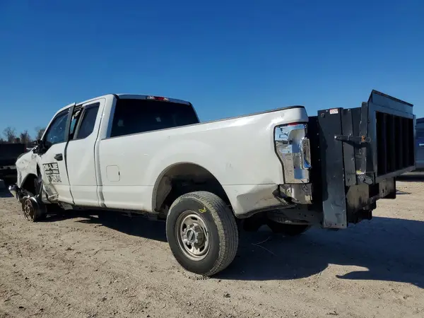 1FT7X2B61HEF01629 2017 FORD F250 - Image 2