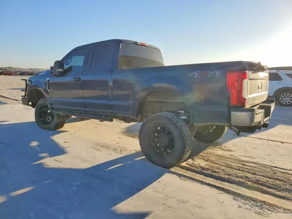 1FT7X2B61JEB36973 2018 FORD F250 - Image 2