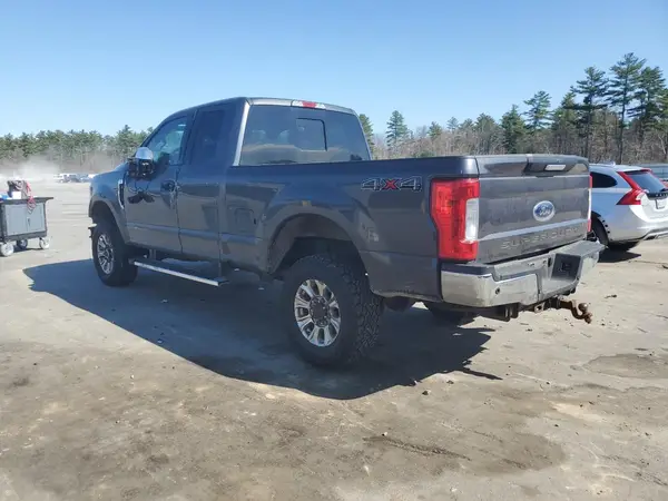1FT7X2B61JEB87132 2018 FORD F250 - Image 2