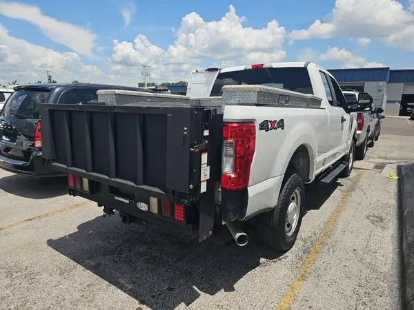 1FT7X2B61JEC21232 2018 FORD F250 - Image 2