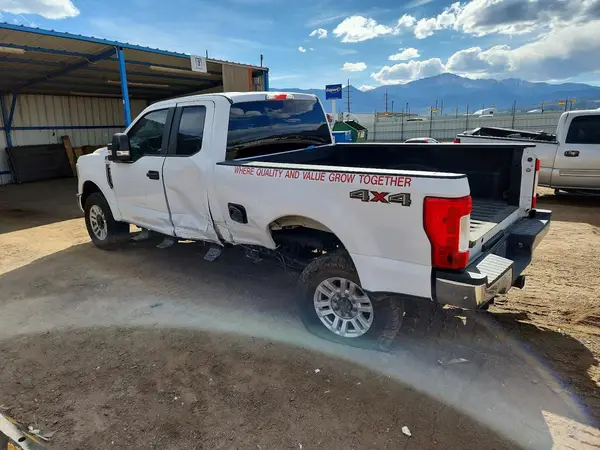 1FT7X2B61KEF21404 2019 FORD F250 - Image 2