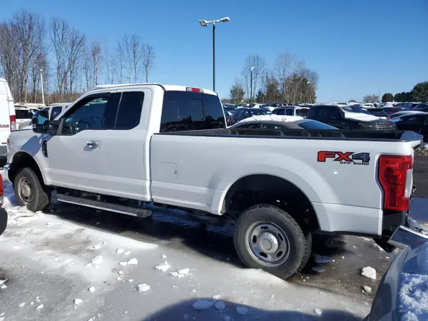 1FT7X2B62HEE52778 2017 FORD F250 - Image 2