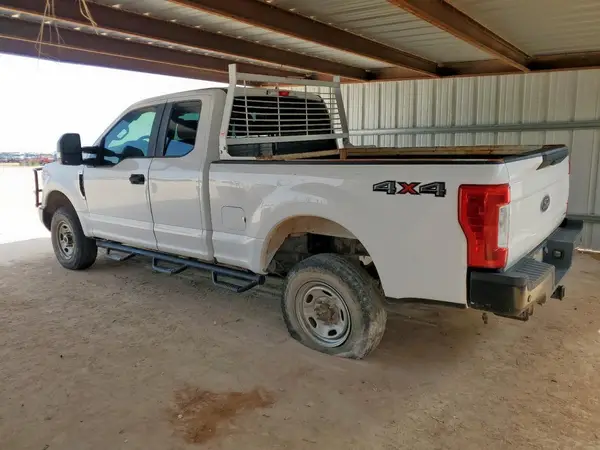 1FT7X2B62HEF18262 2017 FORD F250 - Image 2