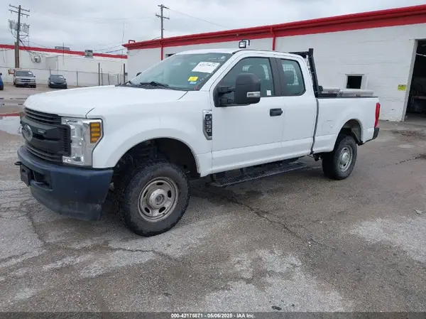 1FT7X2B63JEC48075 2018 FORD F250 - Image 2