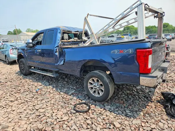1FT7X2B64HEB97566 2017 FORD F250 - Image 2