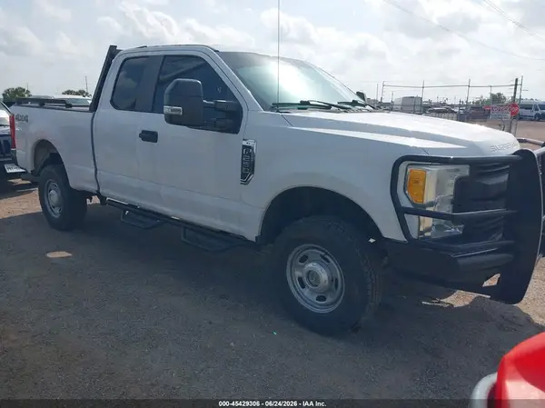 1FT7X2B64HEC16598 2017 FORD F250 - Image 1