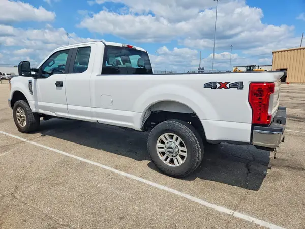 1FT7X2B64HEC89325 2017 FORD F250 - Image 2