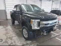 1FT7X2B64JEB15048 2018 FORD F250