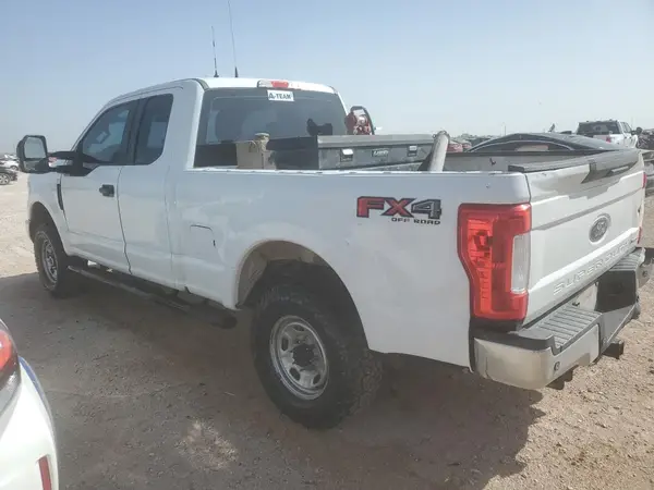 1FT7X2B65HEB37411 2017 FORD F250 - Image 2