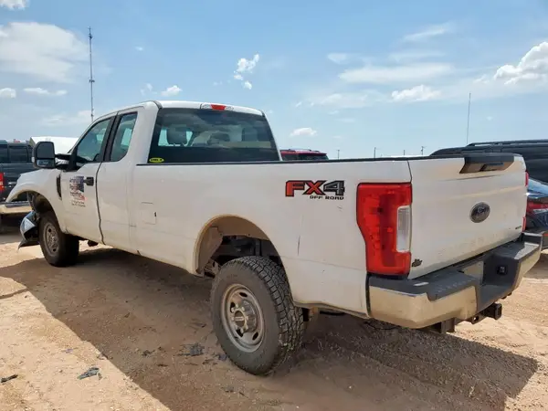 1FT7X2B65HEE06314 2017 FORD F250 - Image 2