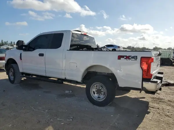 1FT7X2B65JEB49886 2018 FORD F250 - Image 2