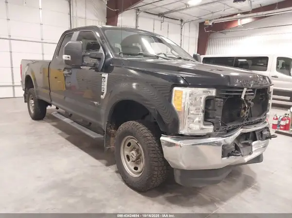 1FT7X2B66HEE09660 2017 FORD F250