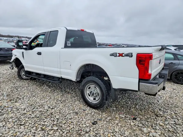 1FT7X2B66JEB31798 2018 FORD F250 - Image 2