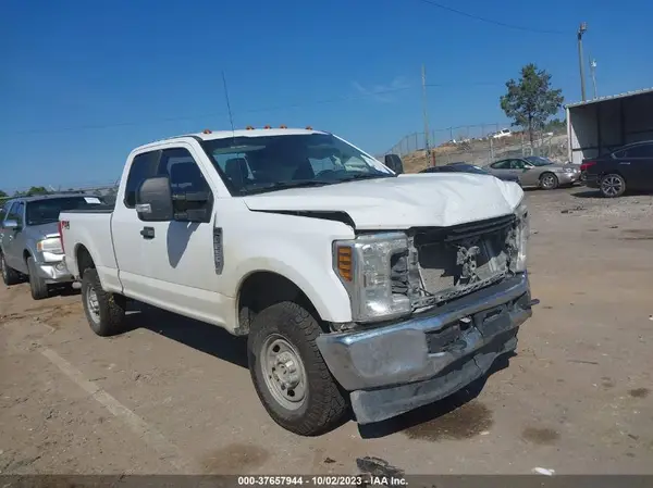 1FT7X2B66JEB81519 2018 FORD F250 - Image 1