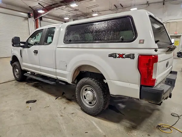 1FT7X2B67HED19563 2017 FORD F250 - Image 2
