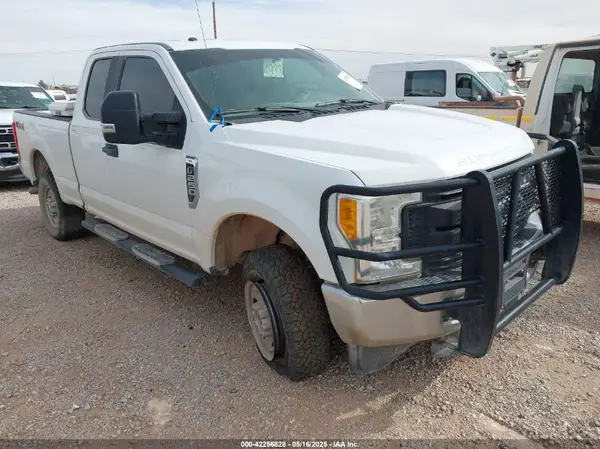 1FT7X2B67HEE98705 2017 FORD F250 - Image 1