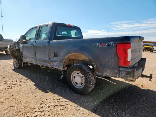 1FT7X2B67HEF22615 2017 FORD F250 - Image 2