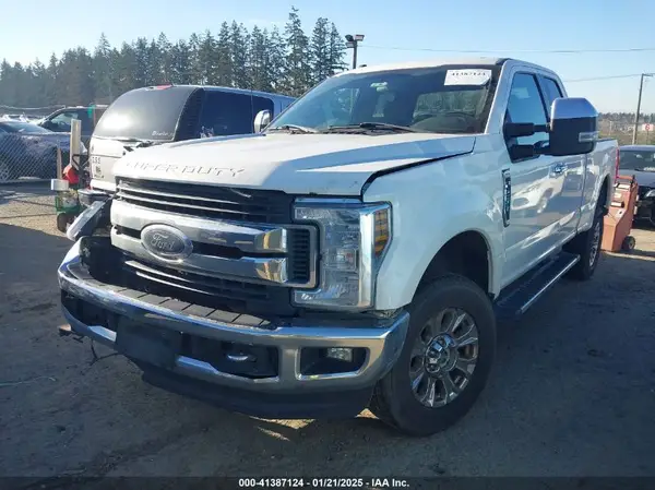 1FT7X2B67JEB22883 2018 FORD F250 - Image 2