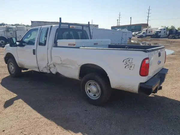 1FT7X2B68GED27489 2016 FORD F250 - Image 2