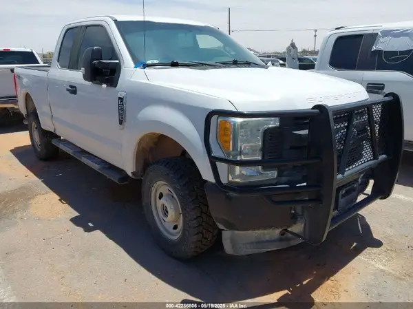 1FT7X2B68HEC16023 2017 FORD F250 - Image 1