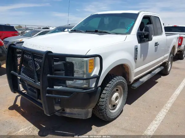1FT7X2B68HEC16023 2017 FORD F250 - Image 2