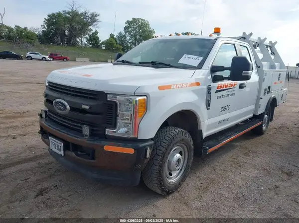 1FT7X2B68HEC82961 2017 FORD F250 - Image 2