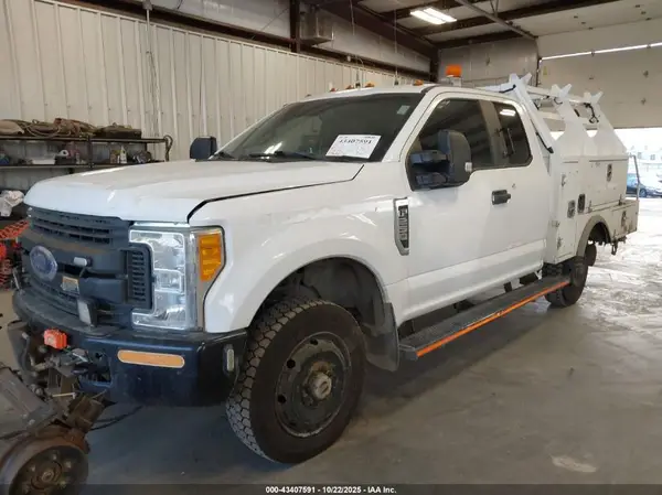 1FT7X2B68HEC83009 2017 FORD F250 - Image 2