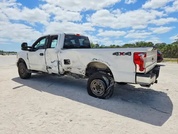 1FT7X2B68HED29972 2017 FORD F250 - Image 2