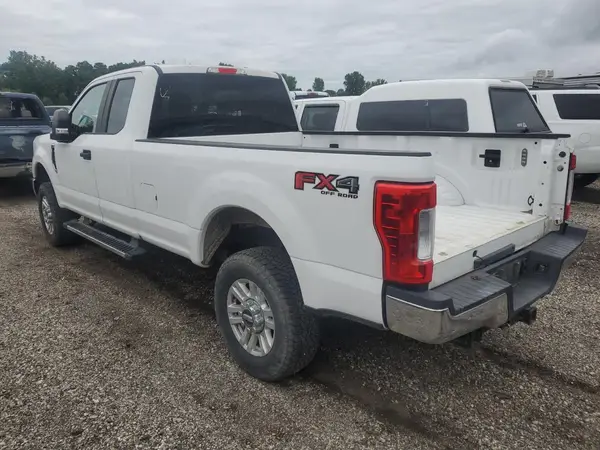 1FT7X2B68JEB06238 2018 FORD F250 - Image 2